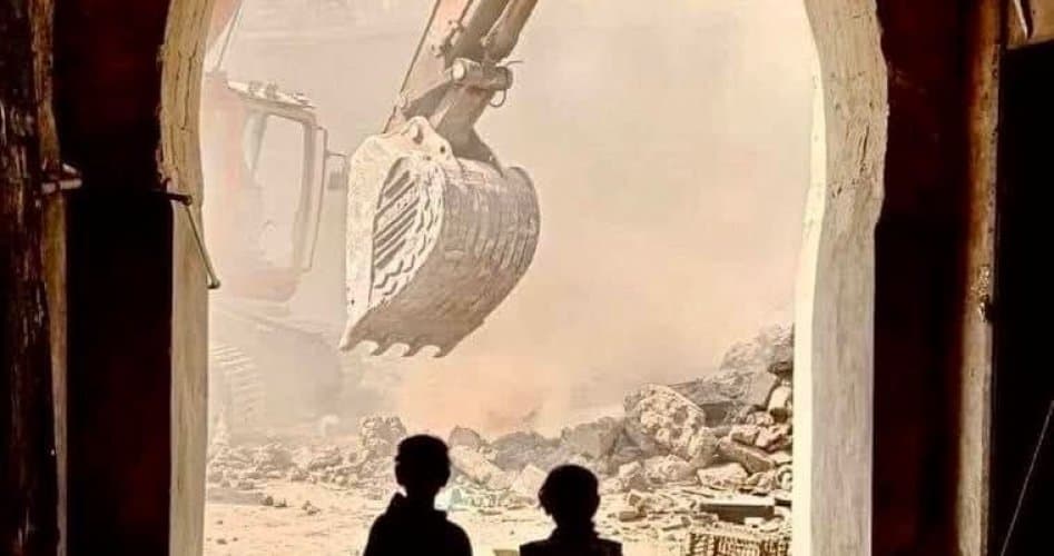 بهدم القبور والذاكرة وتشييد الكباري وبناء السجون تتأسس “الجمهورية الجديدة”.. مفاهيم ملتبسة (67)