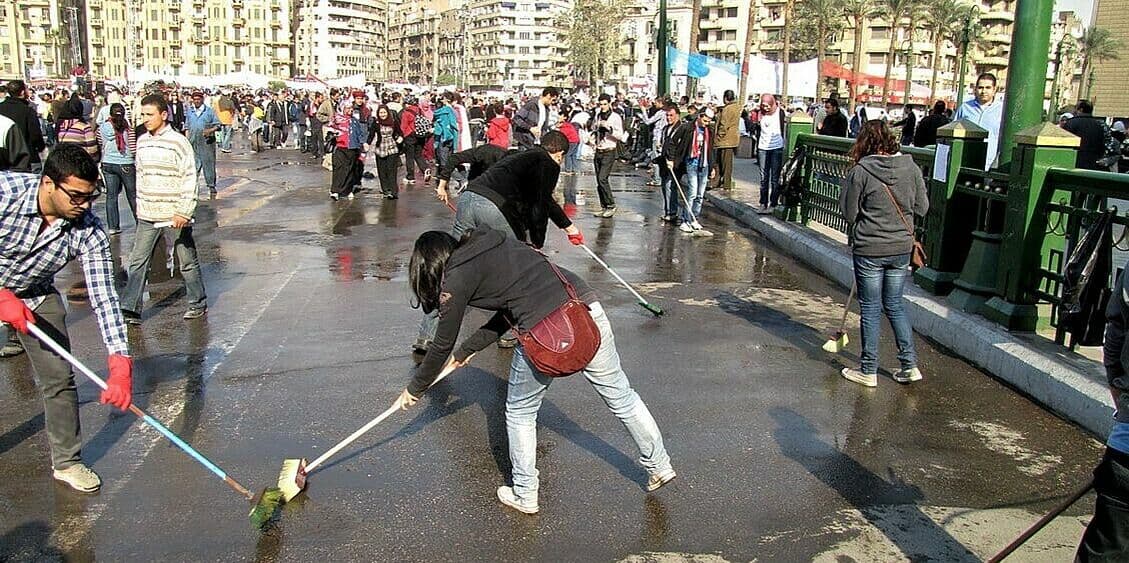 الشباب والثورة