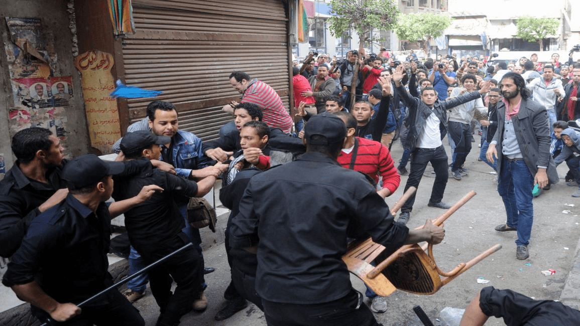 كلام جاد في انهيار حاد