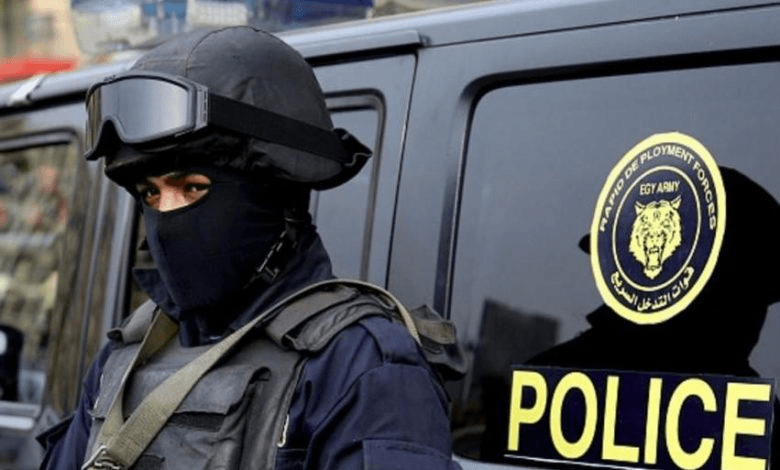 من الإرهابي؟!