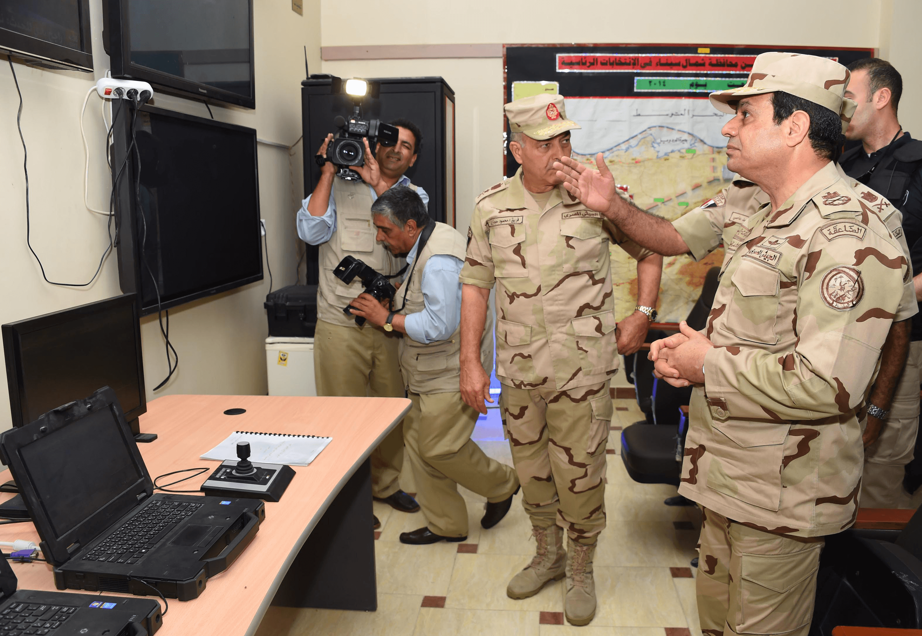 يا حارس من يحرسك؟