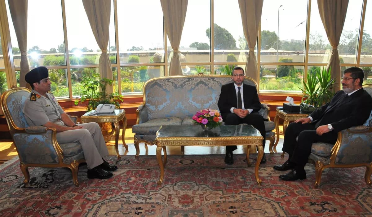 خروج من الأزمة أم استقطاب جديد؟